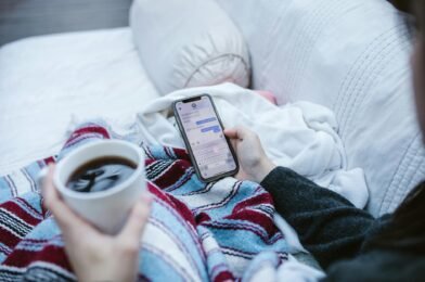 Comment présenter un chat à un chien pour la première fois